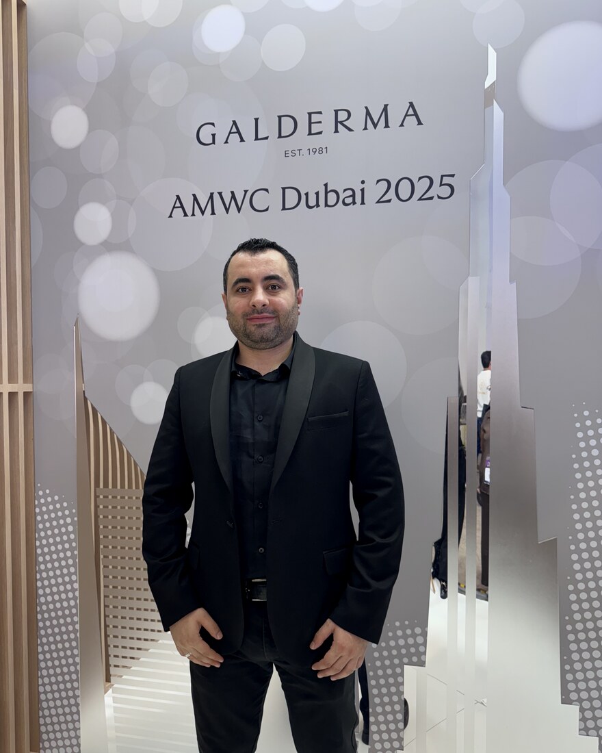 د. حسام محمد في المؤتمر العالمي لطب التجميل ومقاومة الشيخوخة، دبي 2025